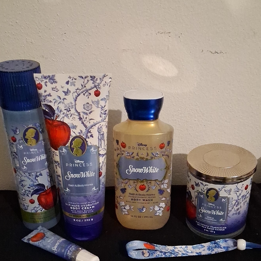 Bath & Body Works Snow White Collection